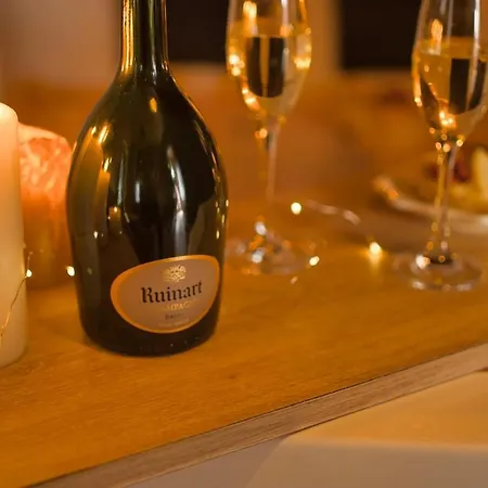 Apartment Pacat Sejour Insolite Jacuzzi Privee 5 Min Centre Mulhouse